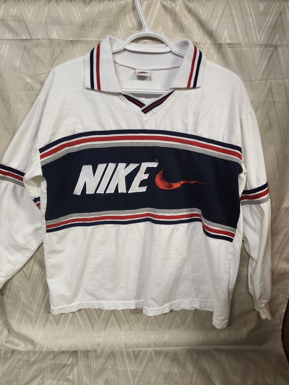 Vintage Y2K 1990's Nike Men's White Long-Sleeve Polo with Navy & Red Stripes